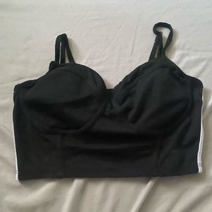 Black cropped tank top